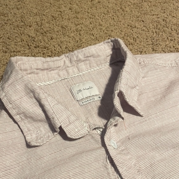 Nice Button Down!! - Picture 4 of 7